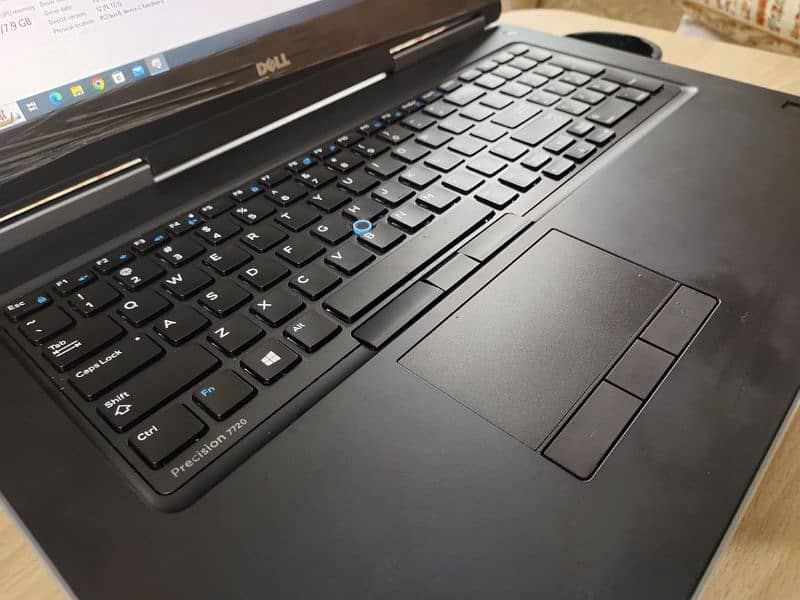 Dell Precision 7720 Core i7 7th Generation 1