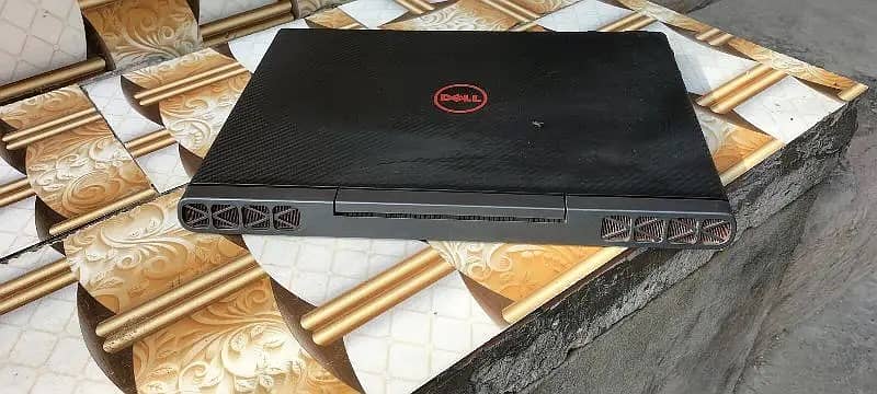 Dell Inspiron 7076 Gaming Laptop 5