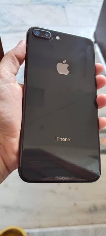 Iphone 8plus 64 gb (pta approved) waterpack phone 4