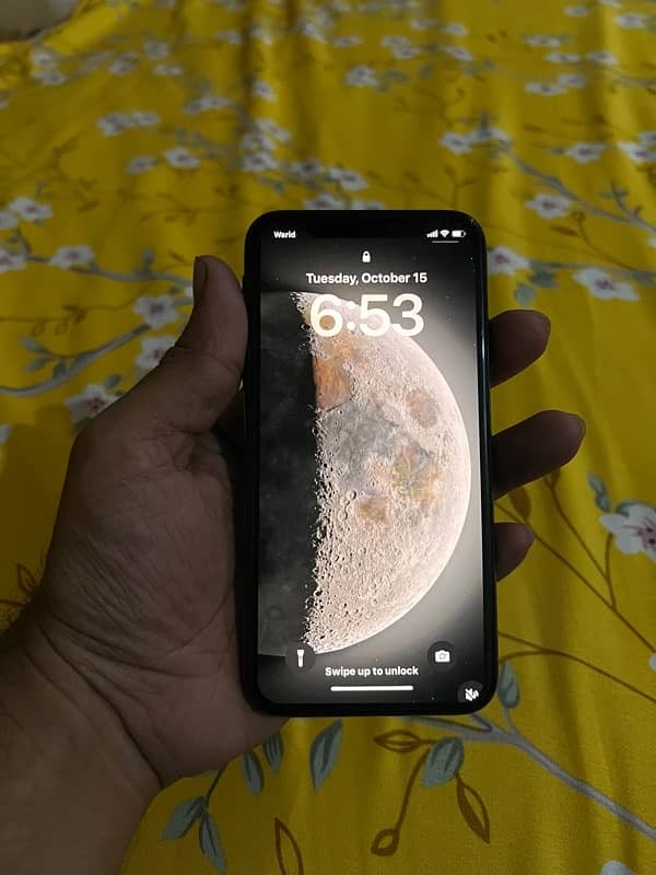 IPhone X 64 GB  (PTA Approved) 5