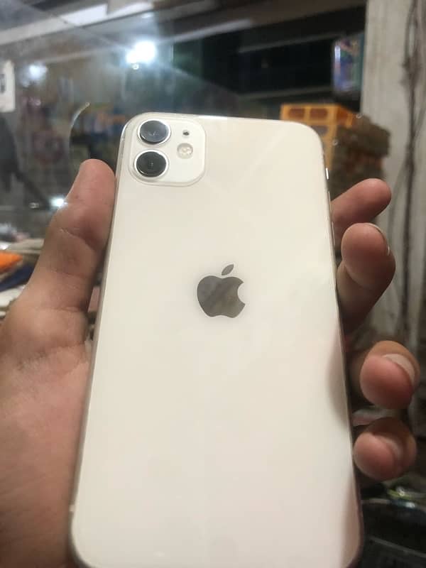 Iphone11 white colour 5