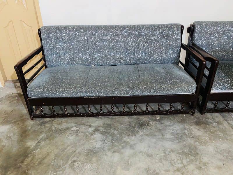 sofa set good condition 0