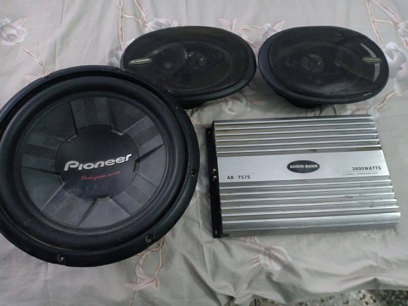 Pioneer woofer Speaker and AMP 3