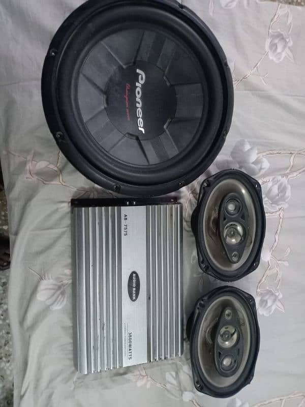 Pioneer woofer Speaker and AMP 7