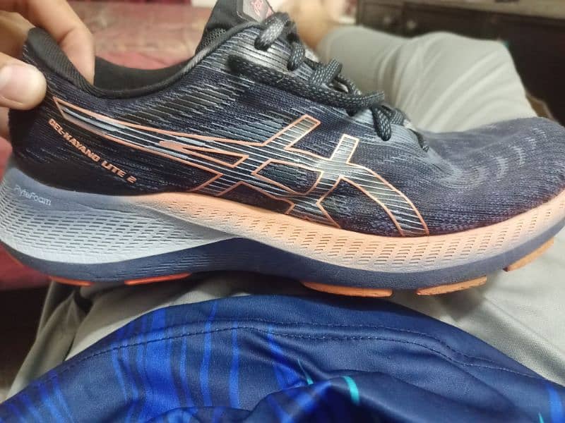 Asics Shoes size 9 0