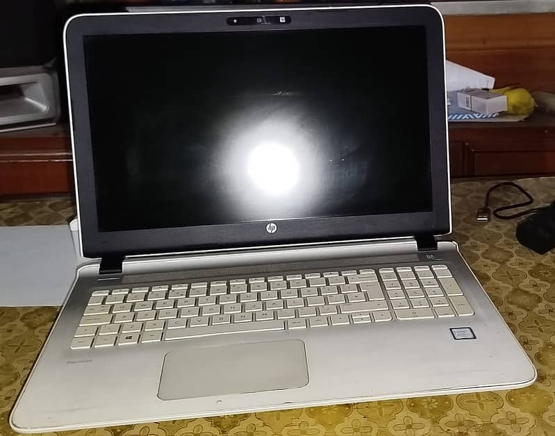 Hp laptop pavilion series for sale in good condition 1