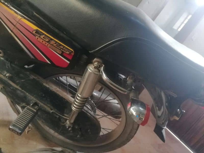 Unique 125 Converted in to Honda 3