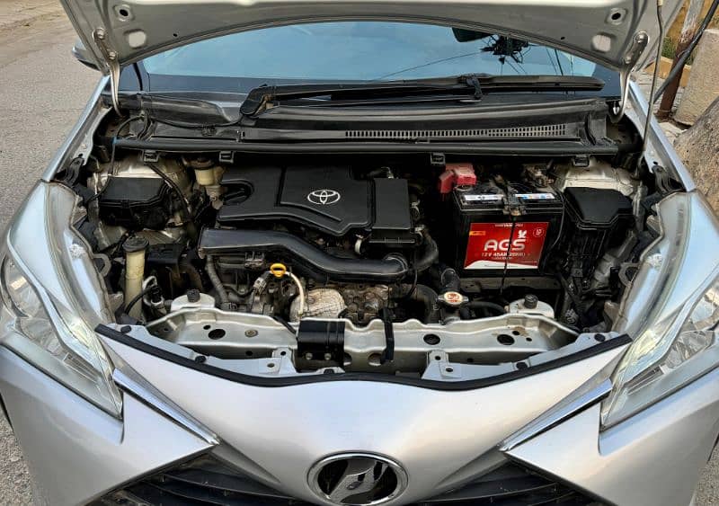 Toyota Vitz 2019 registered 2022 automatic 17