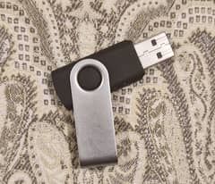 USB 30GB