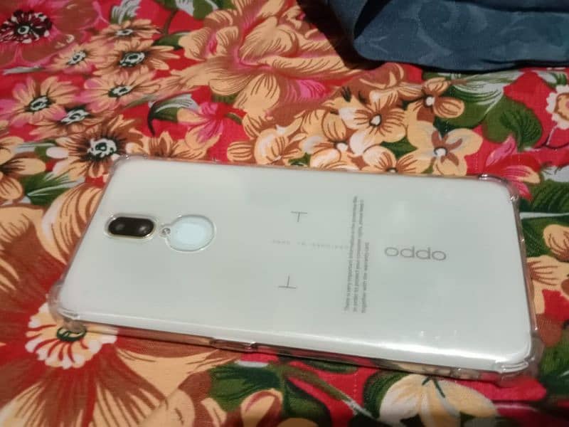 Oppo f11 7