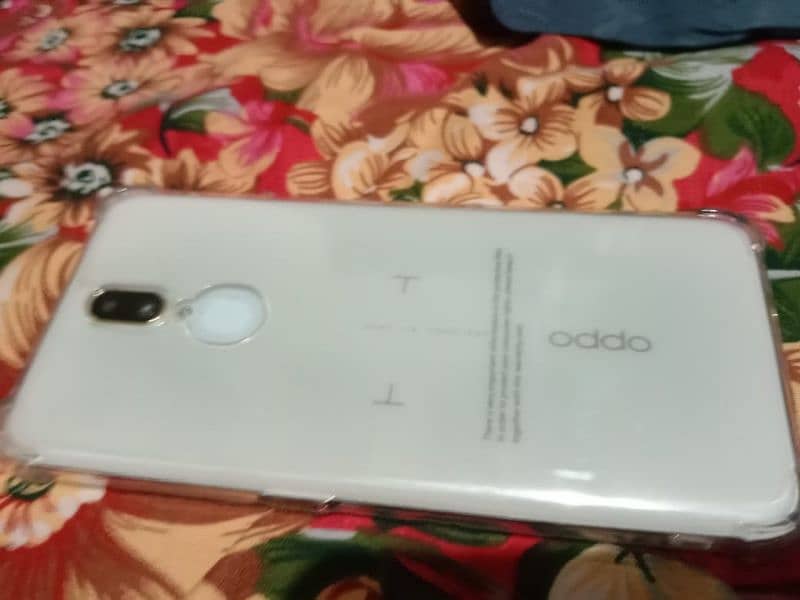 Oppo f11 8