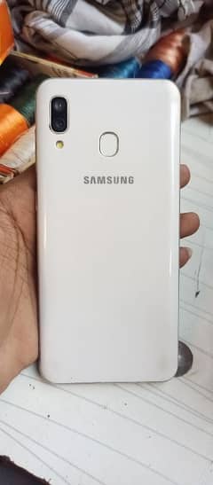 samsung a30 4gb/64gb all over ok good bettry timing