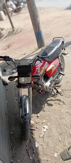 bike all ok ha urgent sale krni ha