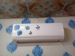 Haier 1 Ton AC for sale (haier model hsu-12cfl)