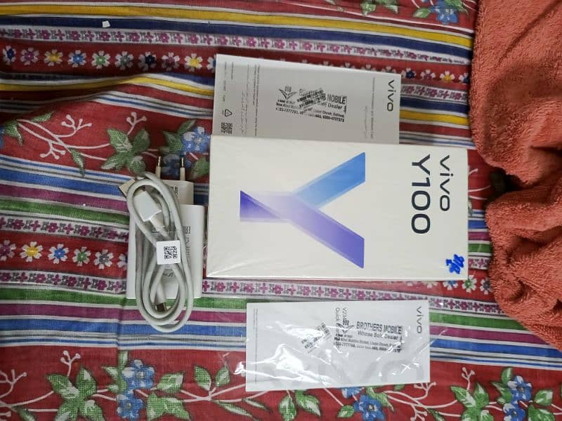 vivo Y100 0