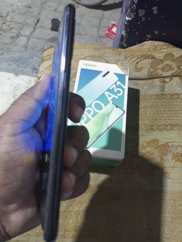 oppo a31 4/128 with daba charger 1