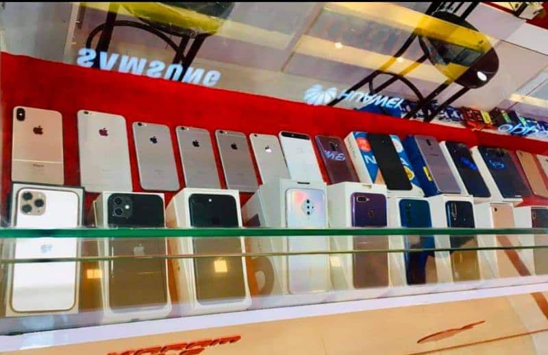 i Phone 8plus, 11,12,13,14,15 pro max on instalment Whatsap 3267157891 6