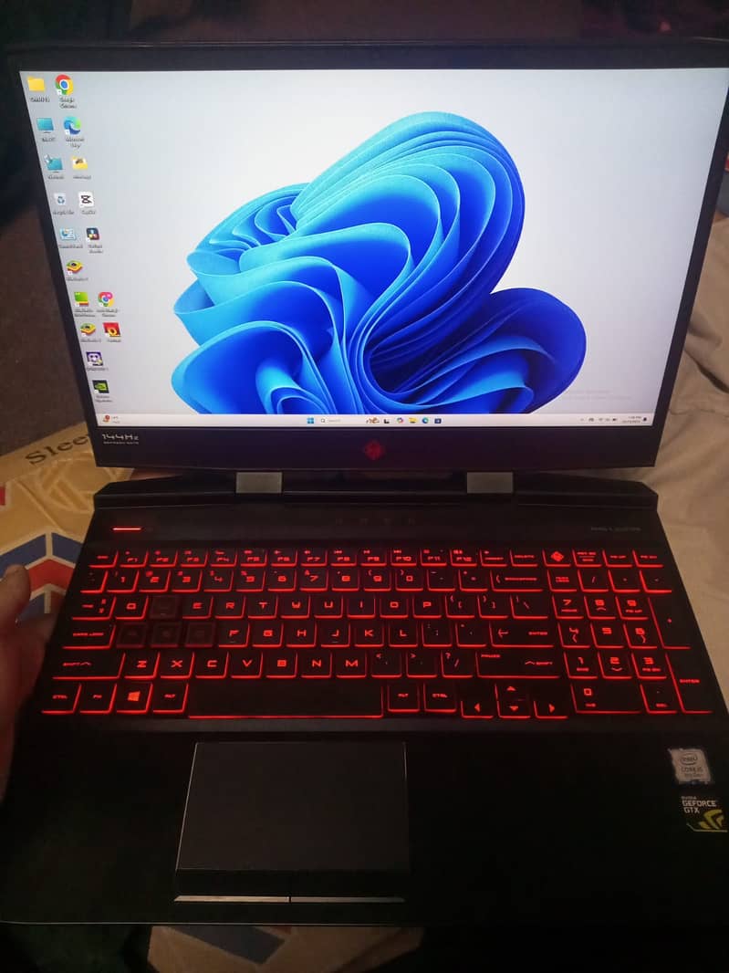 Hp omen 15 in new condition 3