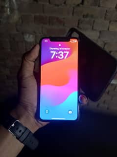 exchange possible any good phone iphone XS official pta 0