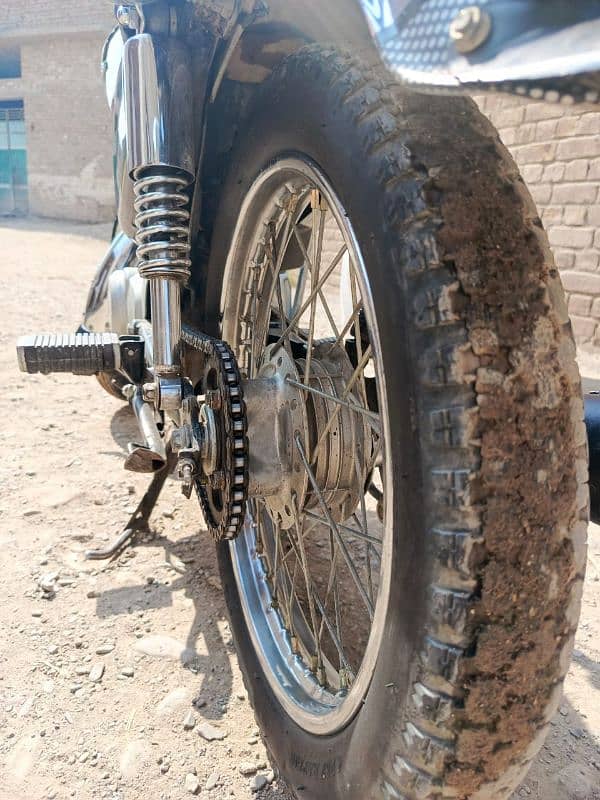 Honda CG 125. Peshawar registered 1