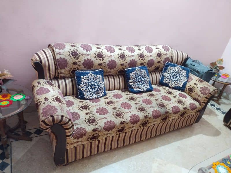 7 Seater sofa set for sale 3