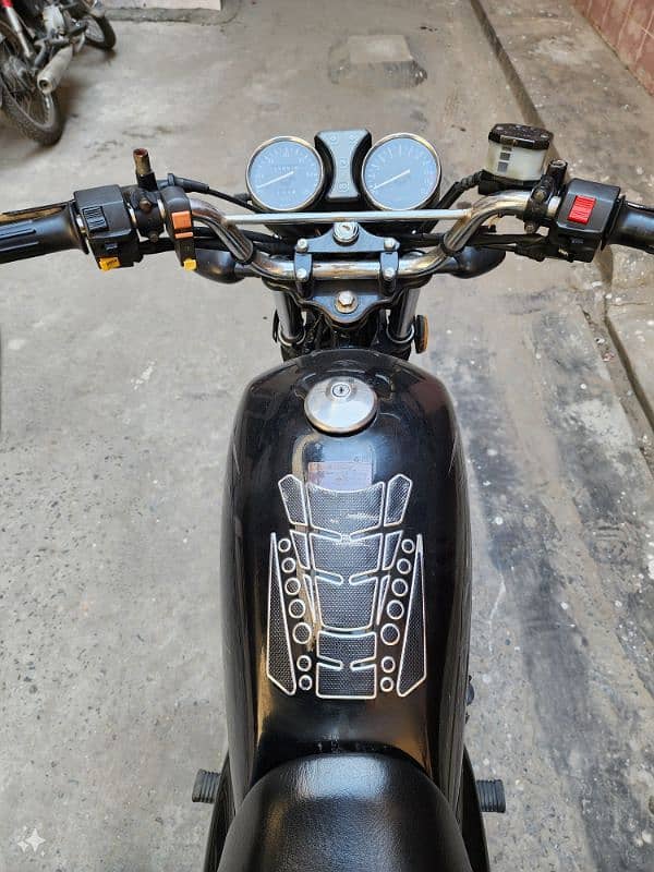 Suzuki GS 150 SE – 2022 Model | Lahore Registered | Reliable Ride 2