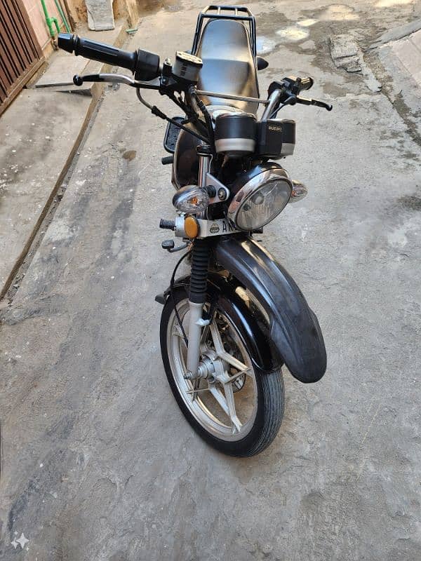 Suzuki GS 150 SE – 2022 Model | Lahore Registered | Reliable Ride 3