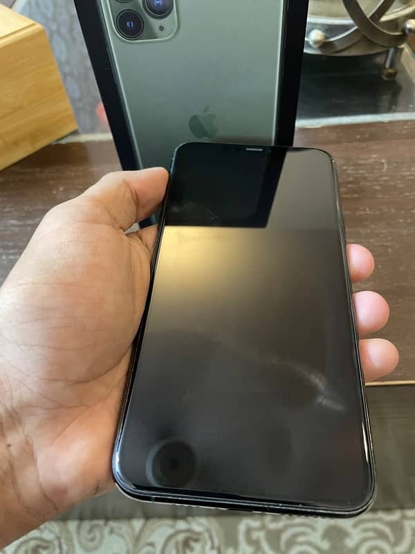 IPHONE 11 PRO MAX 10/10 condition PTA approved 4