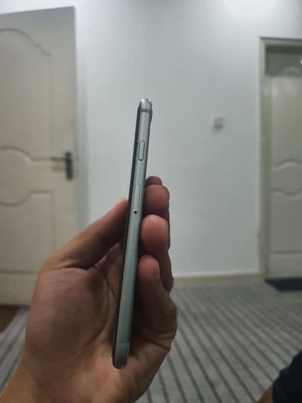 Iphone 6s Silver Non PTA 2