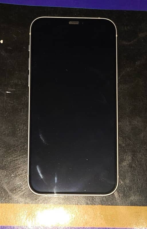 iPhone 12, 64Gb, non pta with original cable. 1