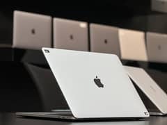 Apple Macbook Pro 2020 i7 32GB 512GB Touchbar 13 Inch