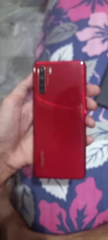 oppo f15 1