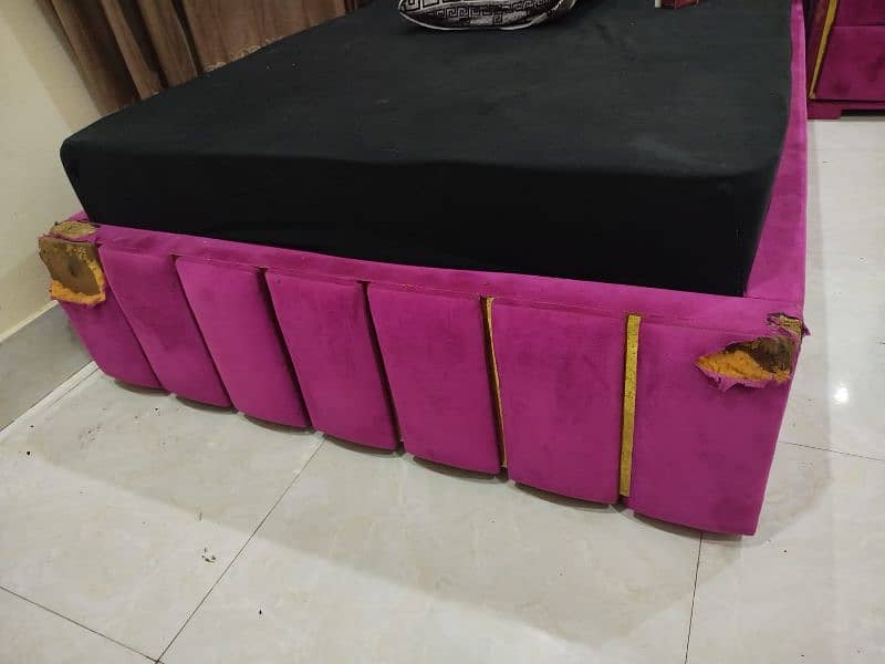 single Bed sofa side table mirror 2