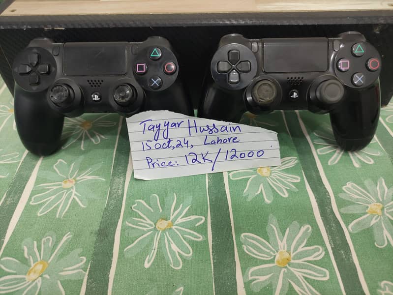 Selling both PS4 original controllers Gen1 and Gen2 0