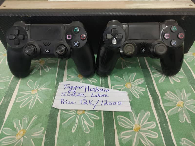 Selling both PS4 original controllers Gen1 and Gen2 1