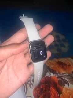 Apple Watch series 8 42mm Icloud locked