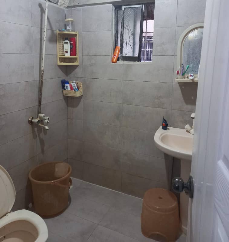 2 BED DD UPPER PORTION FOR RENT IN GULSHAN-E-IQBAL 13 D/3 1