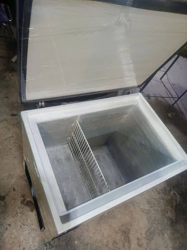 waves Deep Freezer For sale Original Comprasor 5