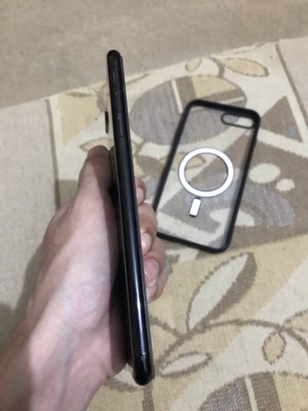 iPhone 7 plus 128GB non pta waterpack 4