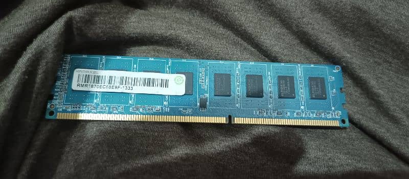 Best gaming ram 4Gb DDR 3 new condition 1