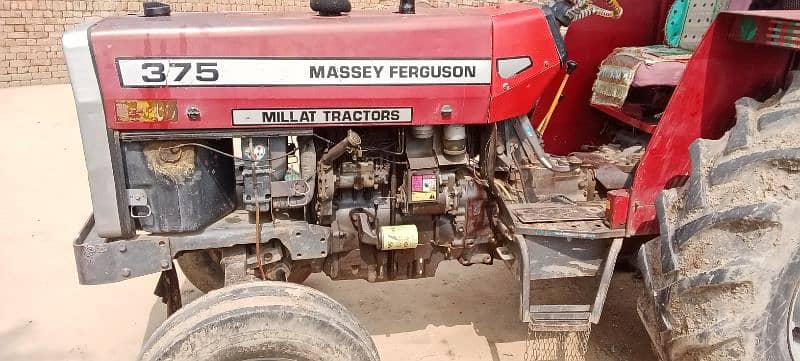 Massey Ferguson 375 5