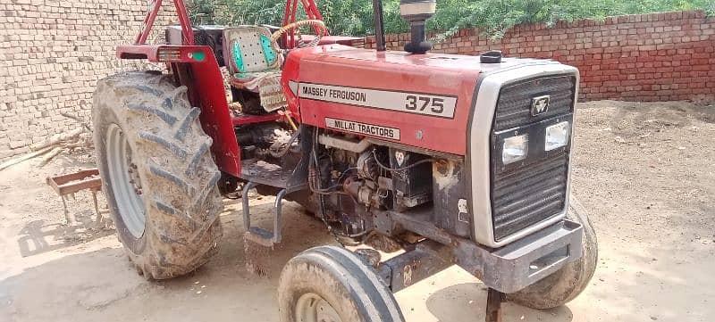 Massey Ferguson 375 6