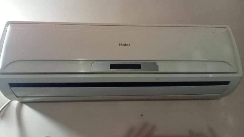 Haier 1Ton Air conditioner spilit 1