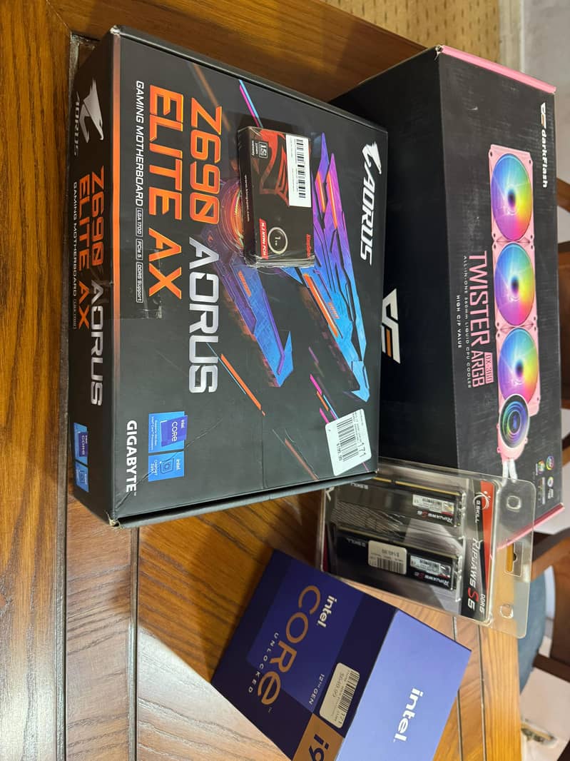 Z690 Aurus Elite AX DDR5 12900k , Ripjaws 32gb , 1tb nvme, 360 cooler 12