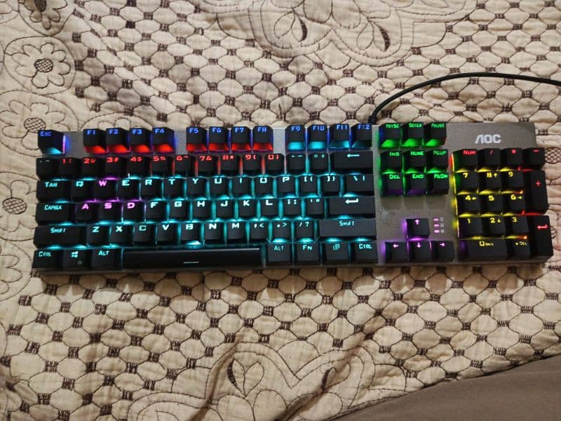 AOC mechanical keyboard gk410 2