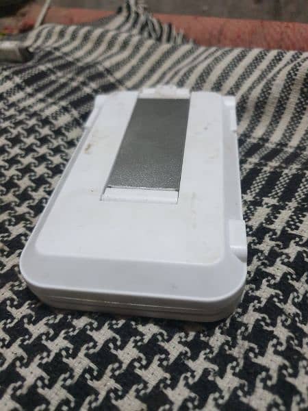 wireless charger 15 watt ka original Har mobile ko touch ho jata hai 11