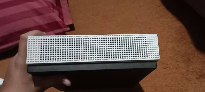 Xbox one s 1tb 4