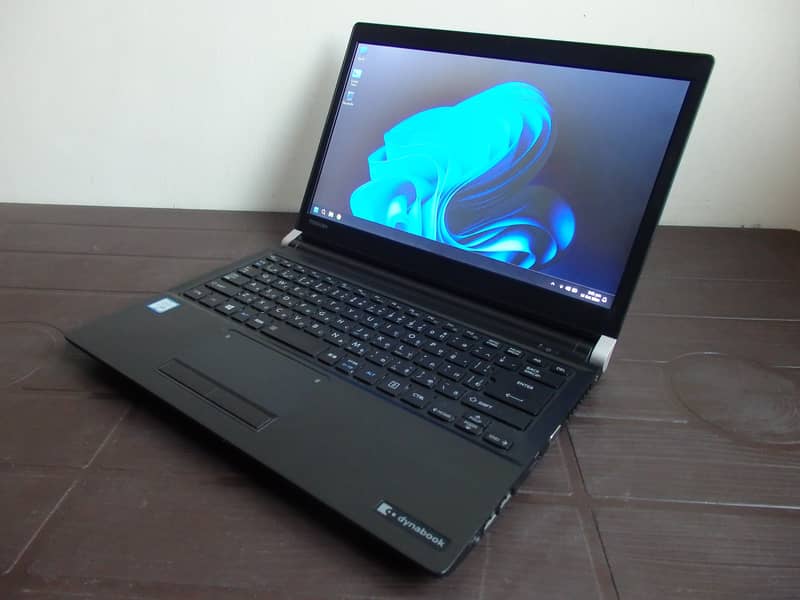 Toshiba Dynabook Laptop R73/B core i5 6th Generation in Mint Condition 0