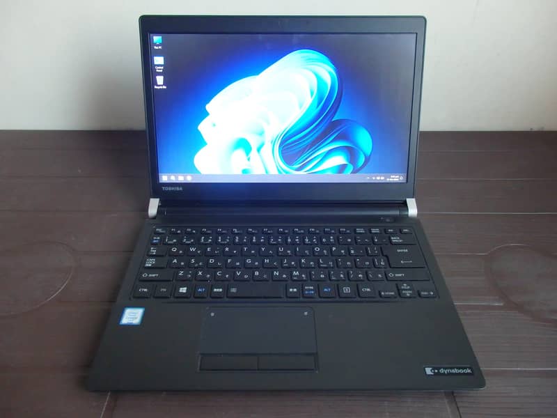 Toshiba Dynabook Laptop R73/B core i5 6th Generation in Mint Condition 1