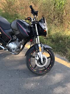 YBR 125 /2018